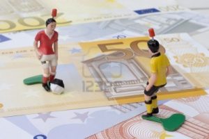 Figuras de jugadores de fútbol en los billetes en euros