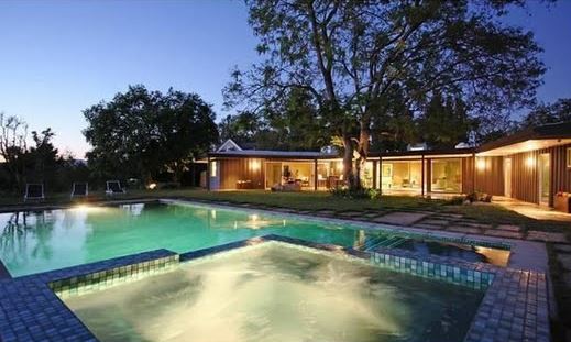 Miley Cyrus House (4)