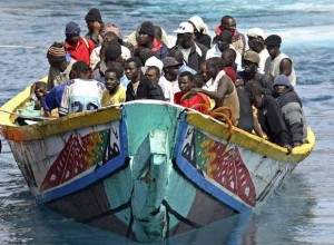 arriba_tenerife_cayuco_105_inmigrantes